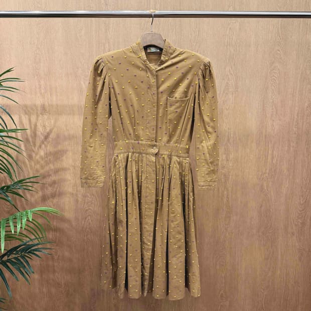 이세이미야케 스포츠 코튼 플리츠 원피스 도트 자수 패턴 디테일 브라운