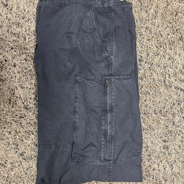 해칭룸 zipcargo faded black