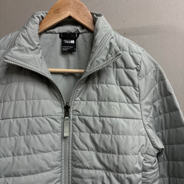 노스페이스 경량 패딩