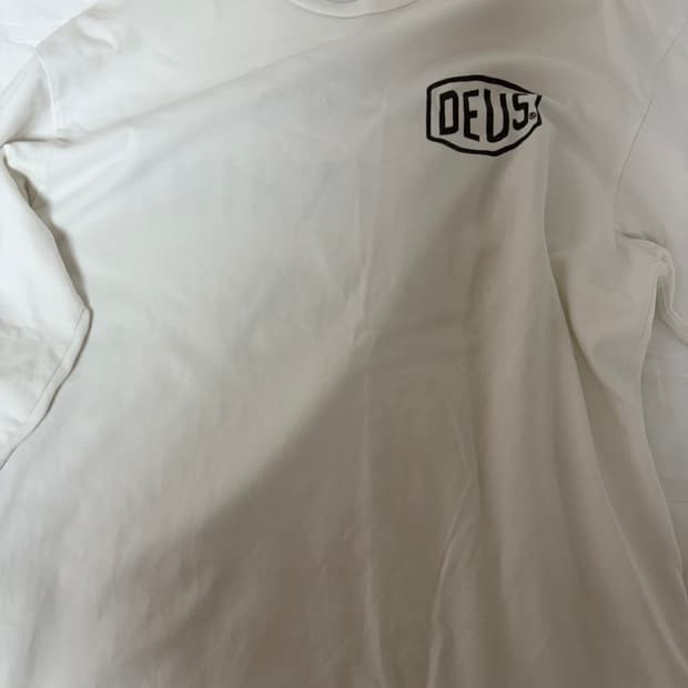 데우스 롱슬리브 L