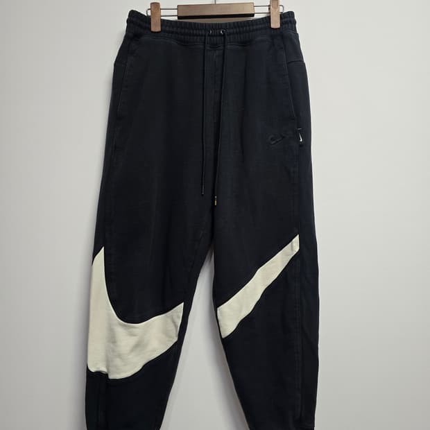 나이키 스우시 조거팬츠 트레이닝 바지 블랙