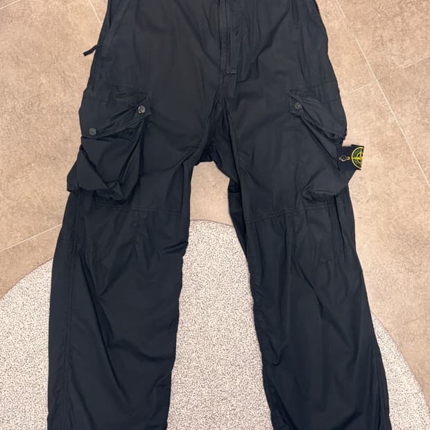 새상품급 21 S/S 스톤아일랜드 카고 탄창팬츠 32 블랙