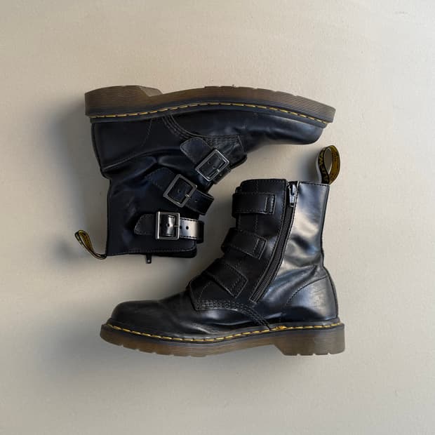 Dr. Martens Buckle Blake Boots