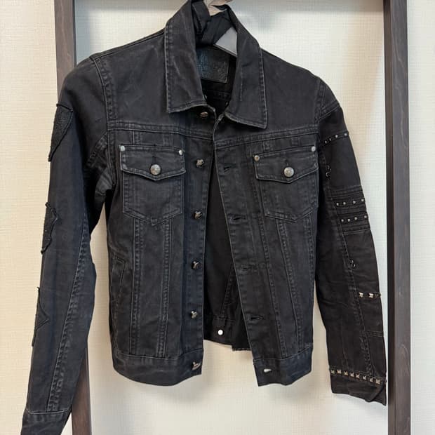 “Midas” stud denim jacket