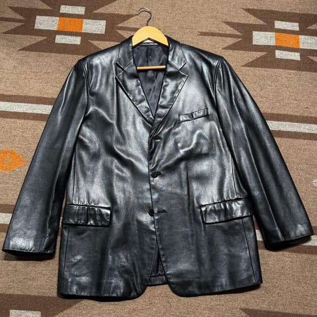 지방시 램스킨 레더 자켓 블랙 105 카 코트