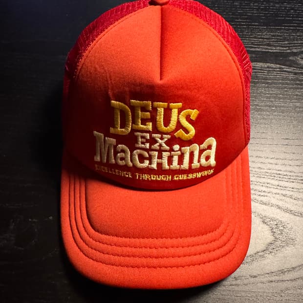 DEUS 트러커 캡 [레드]