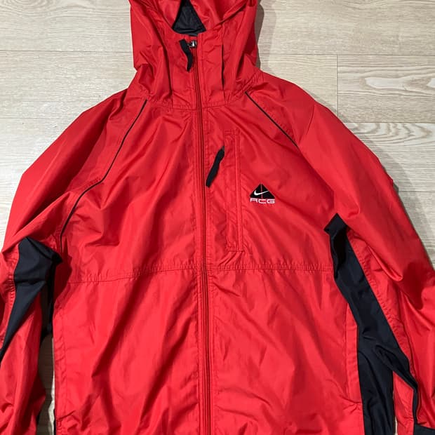 나이키 acg 레드 블랙 바람막이
