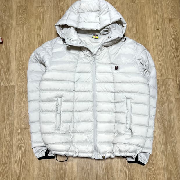 베이프 경량패딩 (아이보리)