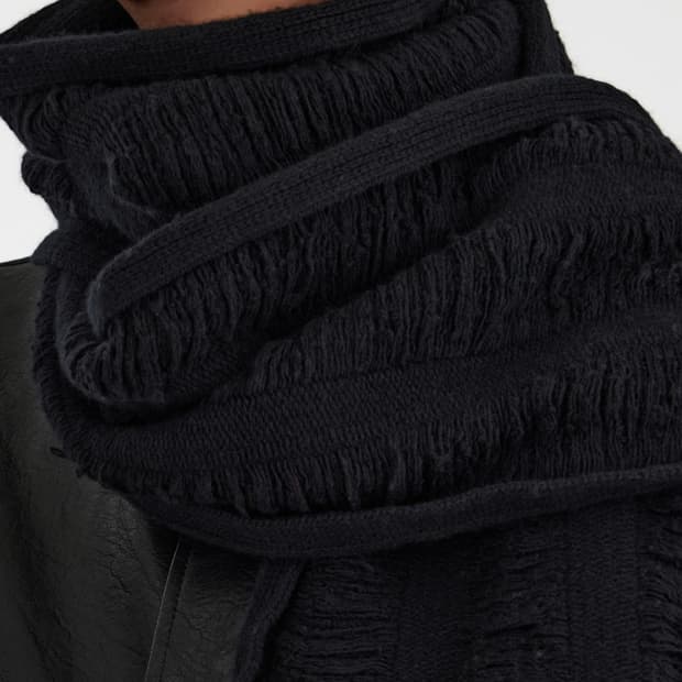 유스 테슬 롱 머플러 블랙