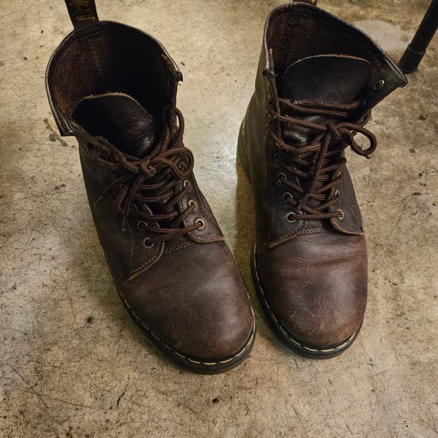 닥터마틴 브라운 워커