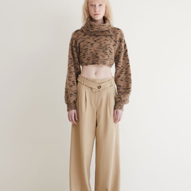 (새상품) JKOO 제이쿠 크롭 니트 베이지