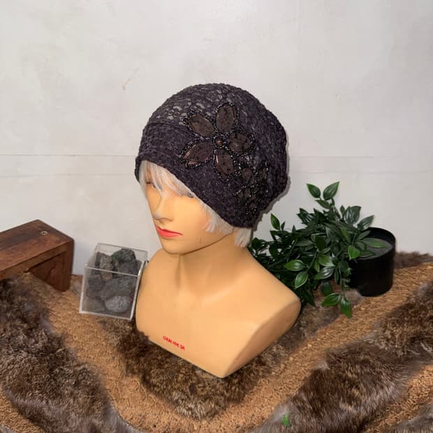 Ash purple floral lace beads beanie