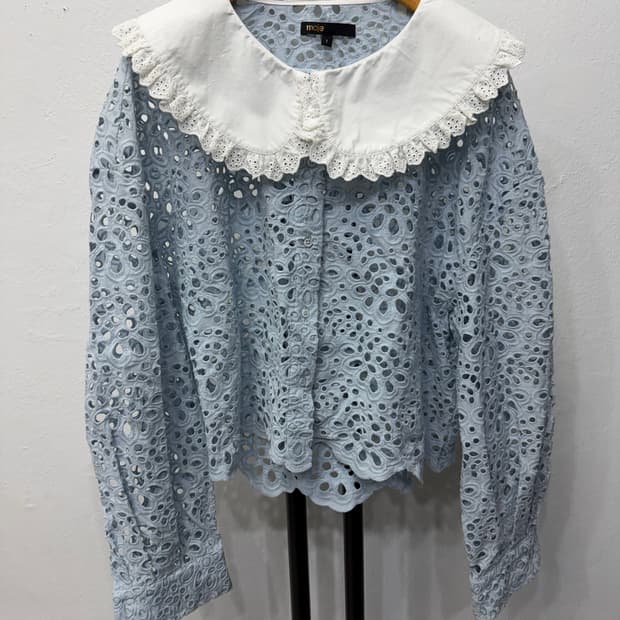 정품) 마쥬 아일렛 레이스 오버사이즈 블라우스 1