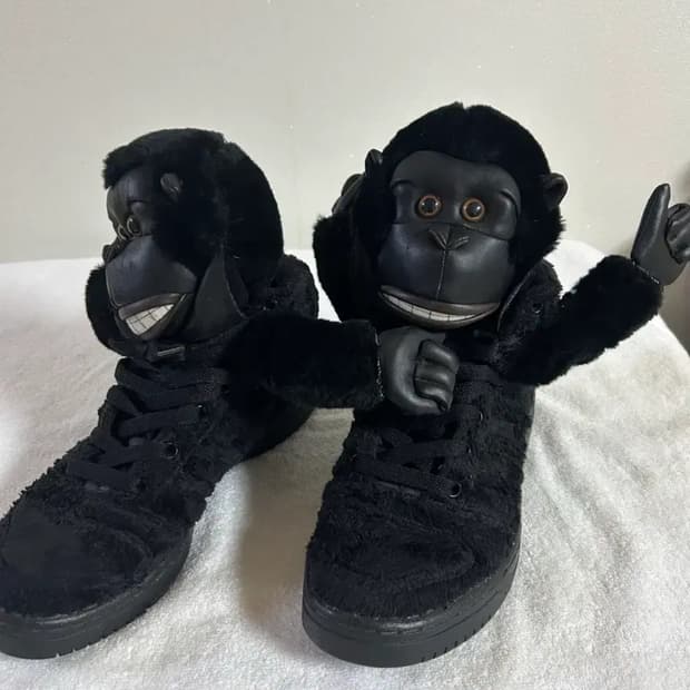 제레미스캇 아디다스 235