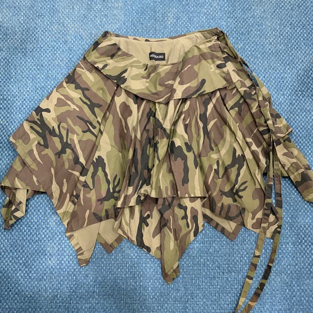 미디어 82 셔츠 스커트