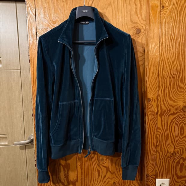톰포드 그린 벨벳 집업 자켓 판매 합니다
