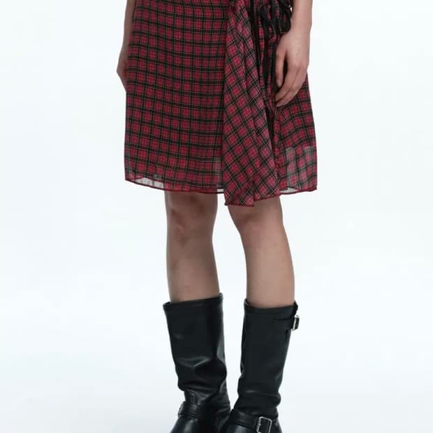 ROUGHNECK Unbalance Tie Skirt Red