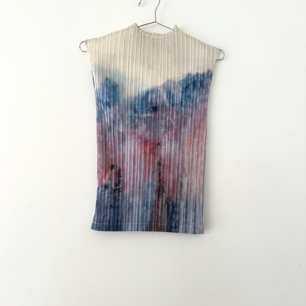 Aurora print pleats sleeveless 