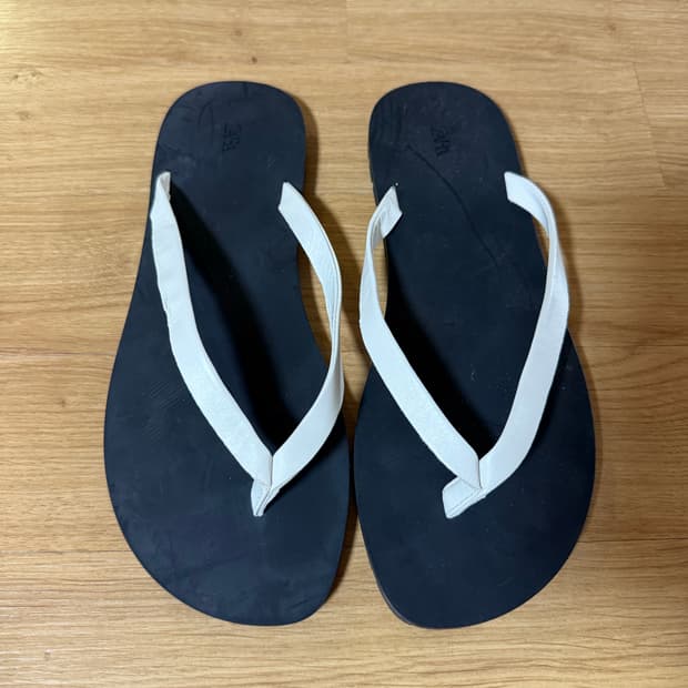 ZARA 자라 블랙 화이트 쪼리 39(245-250mm)