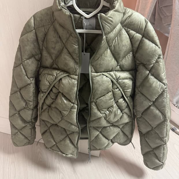 로아하이킹 다운 자켓 세이지그린