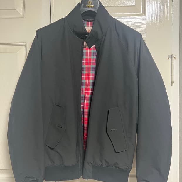 바라쿠타 g9 블랙 40사이즈