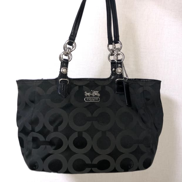 코치 블랙 시그니처 숄더백 