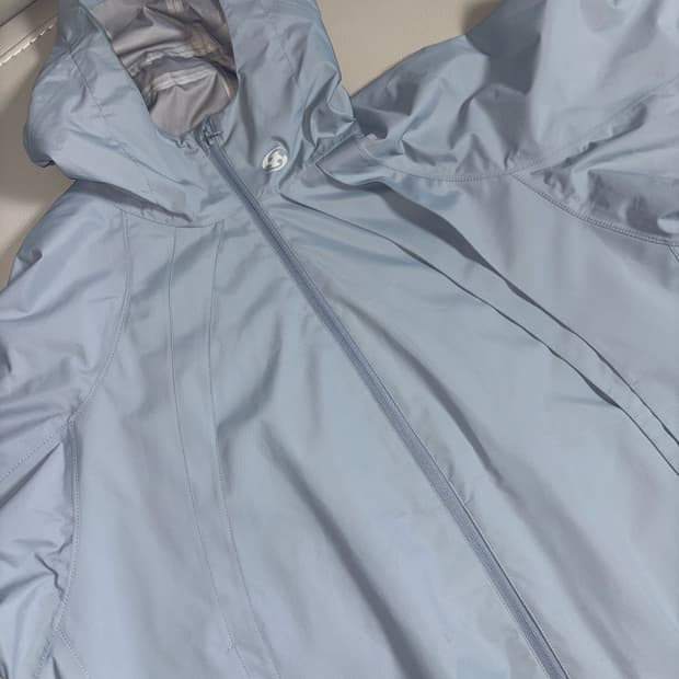 산산기어 22FW 바람막이