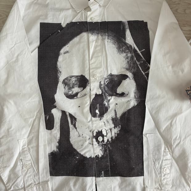 반스 스컬 셔츠