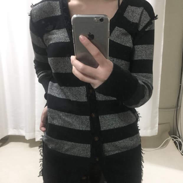 비비안웨스트우드 블랙 그레이 스트라이프 브이넥 가디건