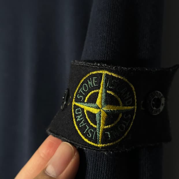 스톤아일랜드 맨투맨