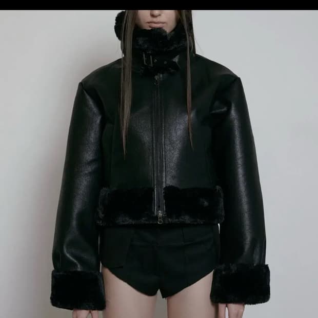 보헤미안서울 무스탕 블랙 (21 버전)