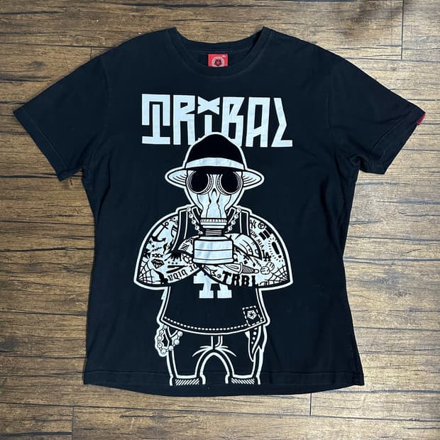 트라이벌 기어 Tribal Gear 가스마스크 캐릭터 그래픽 반팔 티셔츠