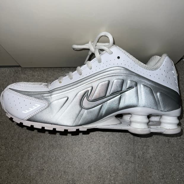나이키 샥스 nike shox r4 화이트 메탈릭실버