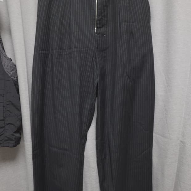 1)폴리테루 핀스트라이프 울팬츠