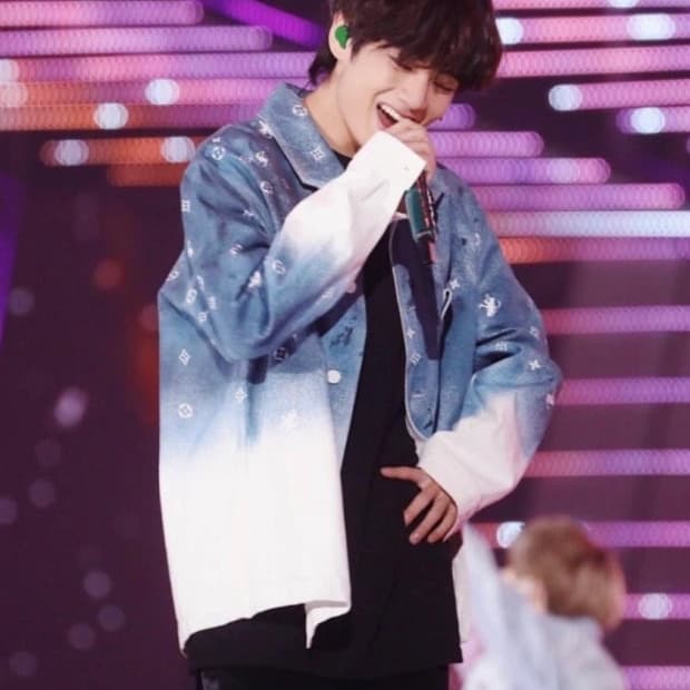 루이비통 워크웨어 그라데이션 블루 체크 자켓