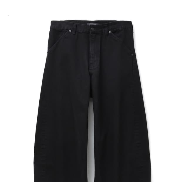 해칭룸 와이드 커브진 블랙