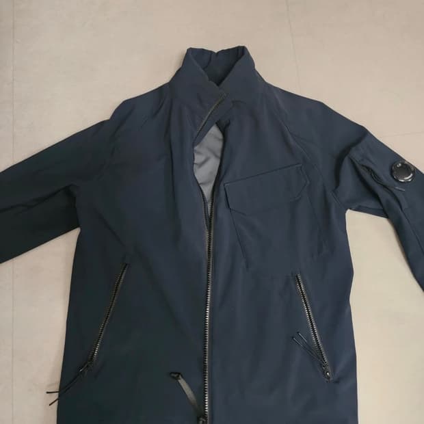 cp 컴퍼니 렌즈 자켓