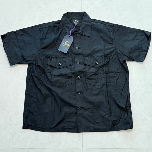 니들스 숏슬리브 퍼티그 셔츠 블랙