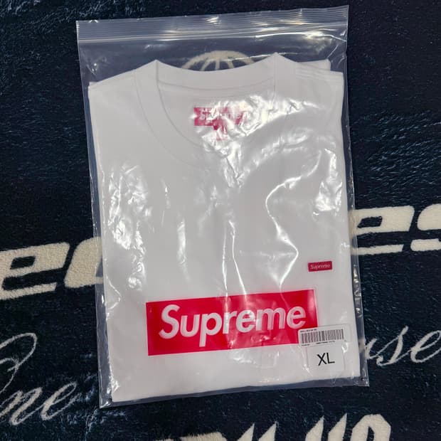슈프림 스몰 박스 티셔츠 화이트 XL 25FW 새상품