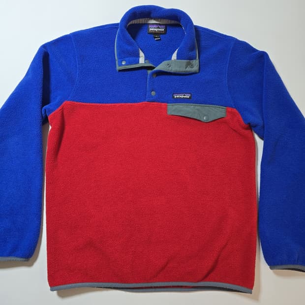 22FW 파타고니아 신칠라 스냅-T 플리스 로얄 블루/레드/그레이