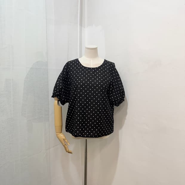 일본빈티지 오버핏 블랙도트 반팔블라우스 반팔티 4875