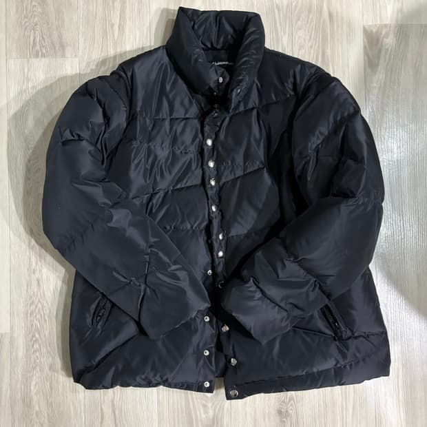 언더커버리즘 21aw 절개 패딩 