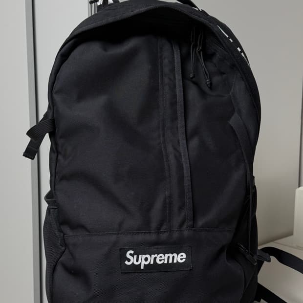 슈프림 18ss 백팩