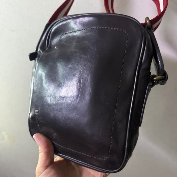 발리 남성 미니 크로스백 다크브라운