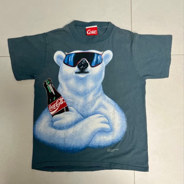 Coca Cola 북금곰 프린팅 반팔티셔츠