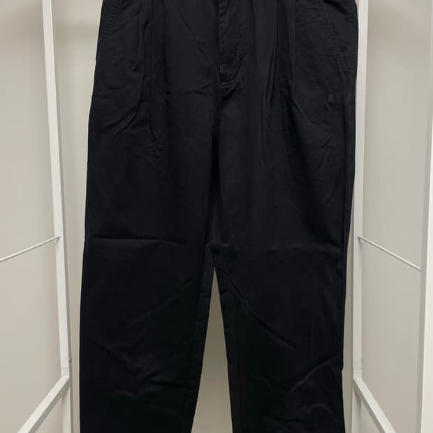 꼬모니노즈 세미와이드 투턱 치노팬츠