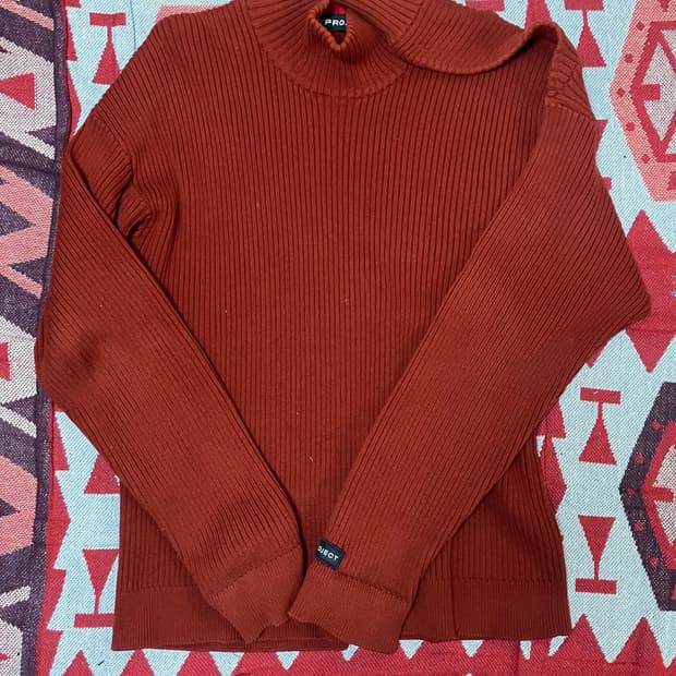 와이프로젝트 하이넥 니트 버건디 m