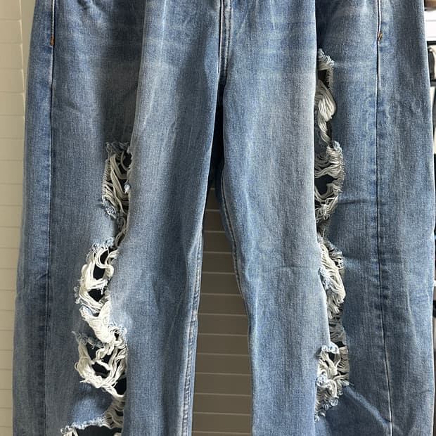 밀로아카이브 커브드팬츠