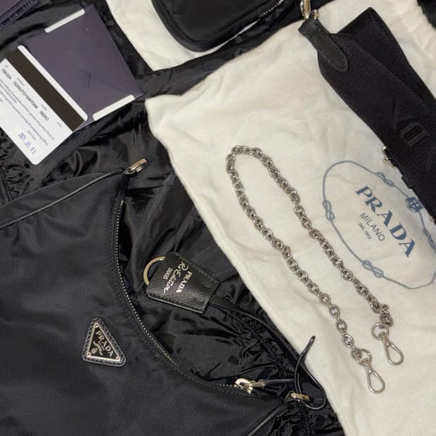 프라다 리에디션 2005 리나일론 테수토 호보백 블랙
