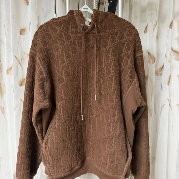 정품 디올 테리 후드티 브라운